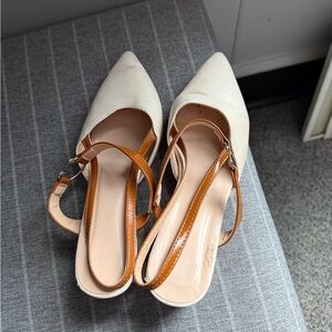 Elegant Cream and Tan Women's Shoes